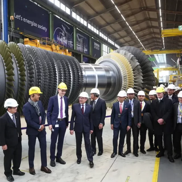 PM Anwar Visits Siemens Energy in Berlin